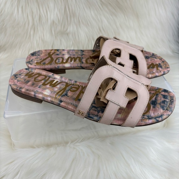 Sam Edelman Pink Sandals with Decorative Cutout Design - Picture 2 of 9